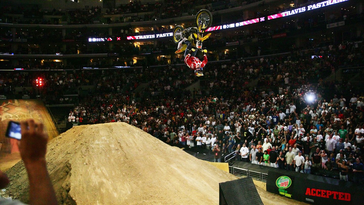 Twenty Years 20 Firsts Travis Pastrana S Double Backflip