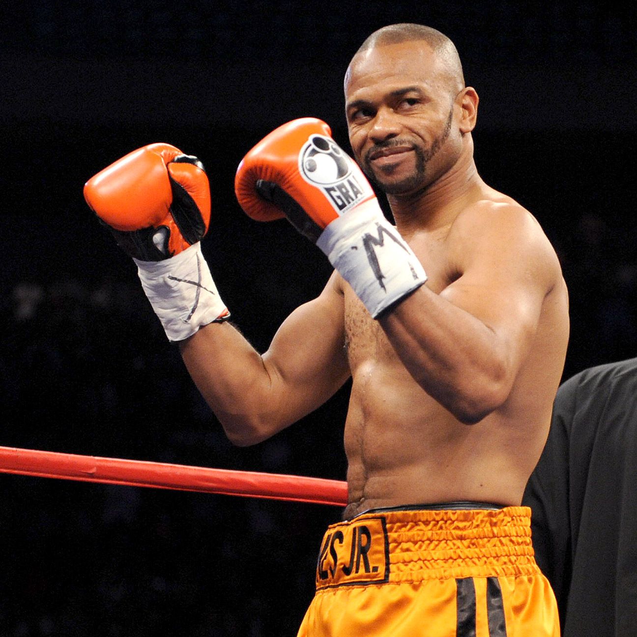 Roy Jones Jr. to return to ring July 26 to fight Courtney Fry in Latvia