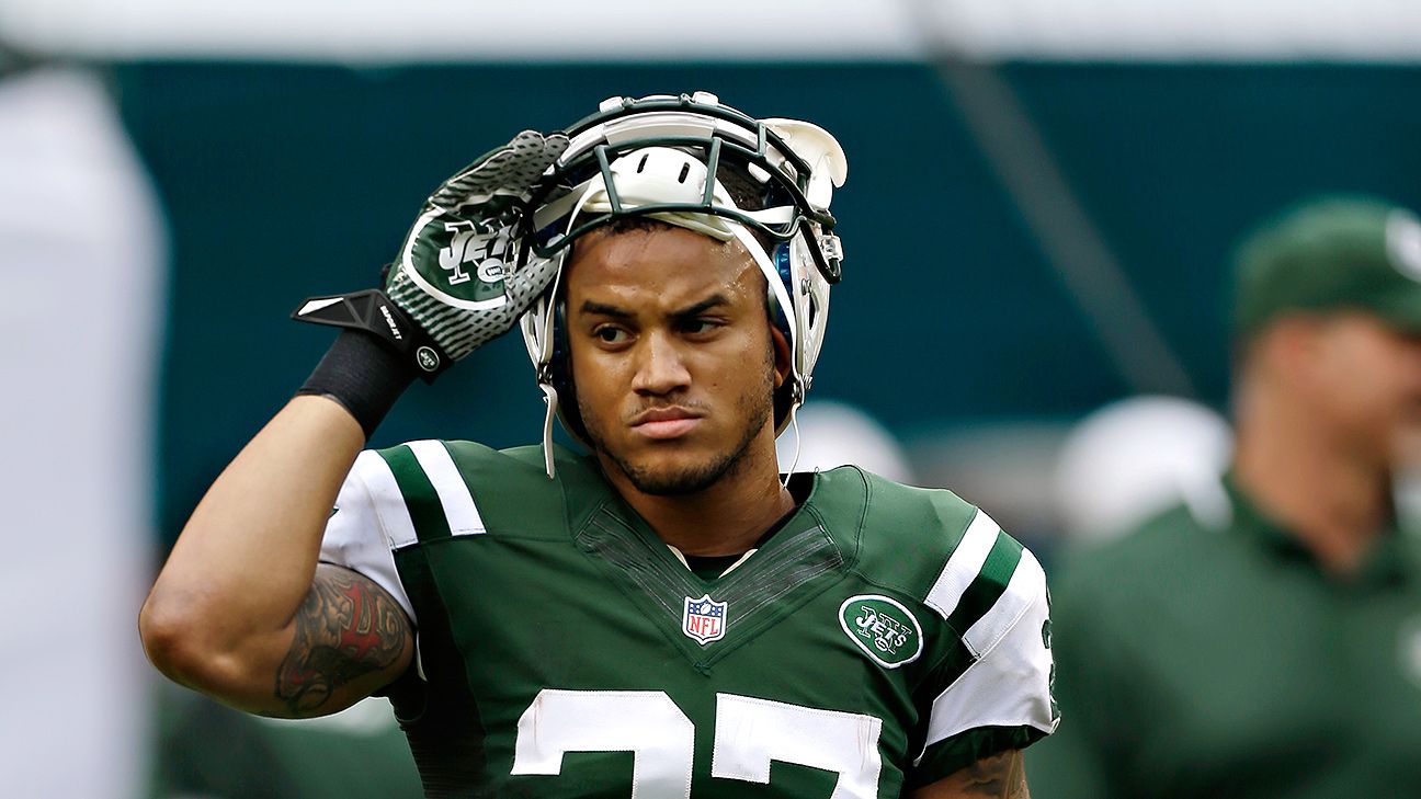 Jets release CB Milliner, keep 4 QBs on roster