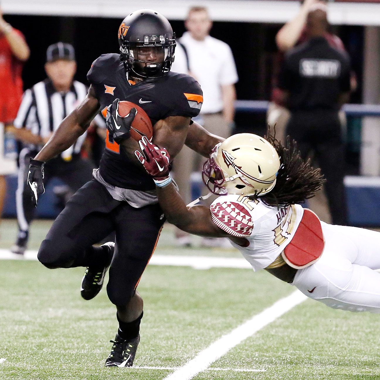 Oklahoma State running back Tyreek Hill arrested for domestic abuse by strangulation