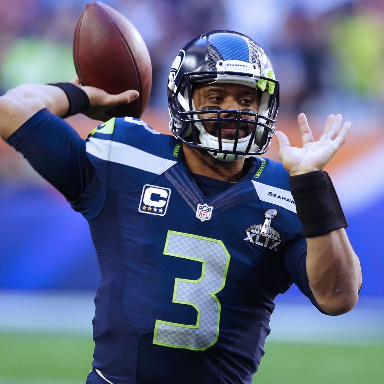 With contract talks unsettled, Russell Wilson to play with insurance policy - ESPN
