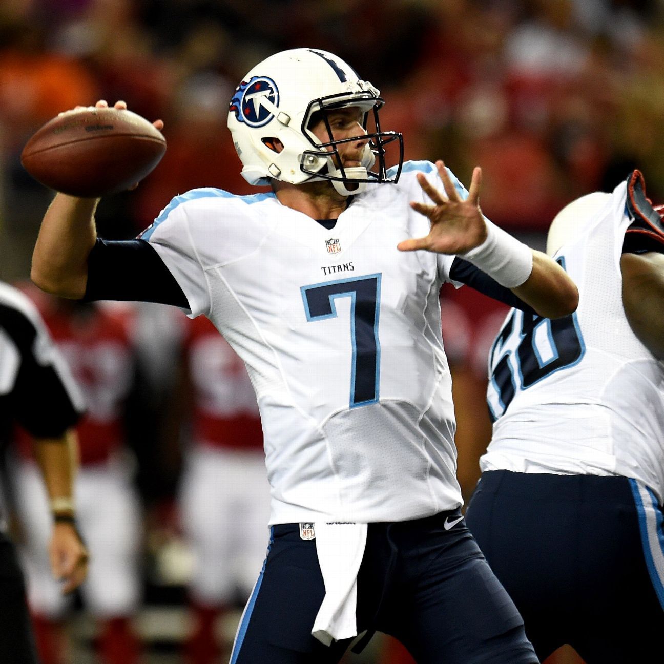 Titans to start Mettenberger for injured Mariota