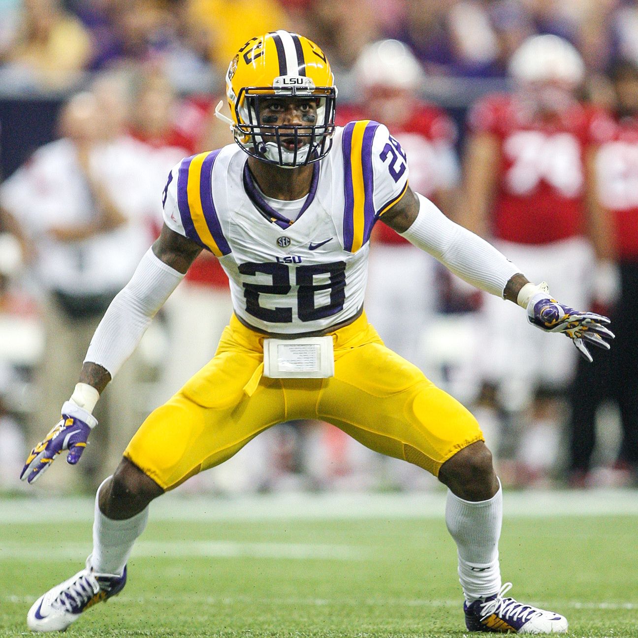 Jalen Mills of LSU Tigers could miss 4-6 weeks with fractured fibula