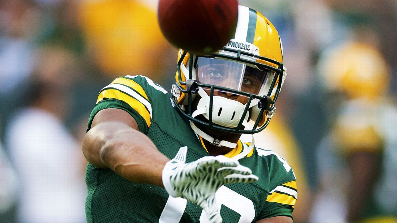 Packers' Cobb, Randall questionable vs. Giants