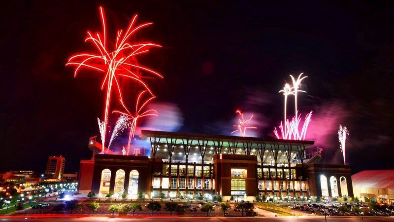 Texas A&amp;M, Colts settle '12th Man' trademark suit