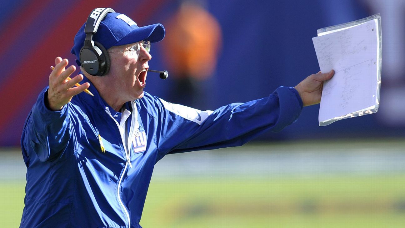 What's trending in the NFL: Giants job opens up; Tom Brady has sprained ankle