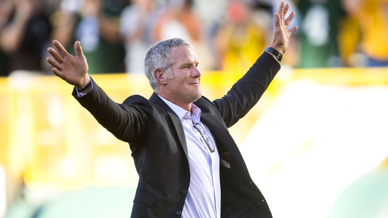 Packers' Favre celebration begins with key to city