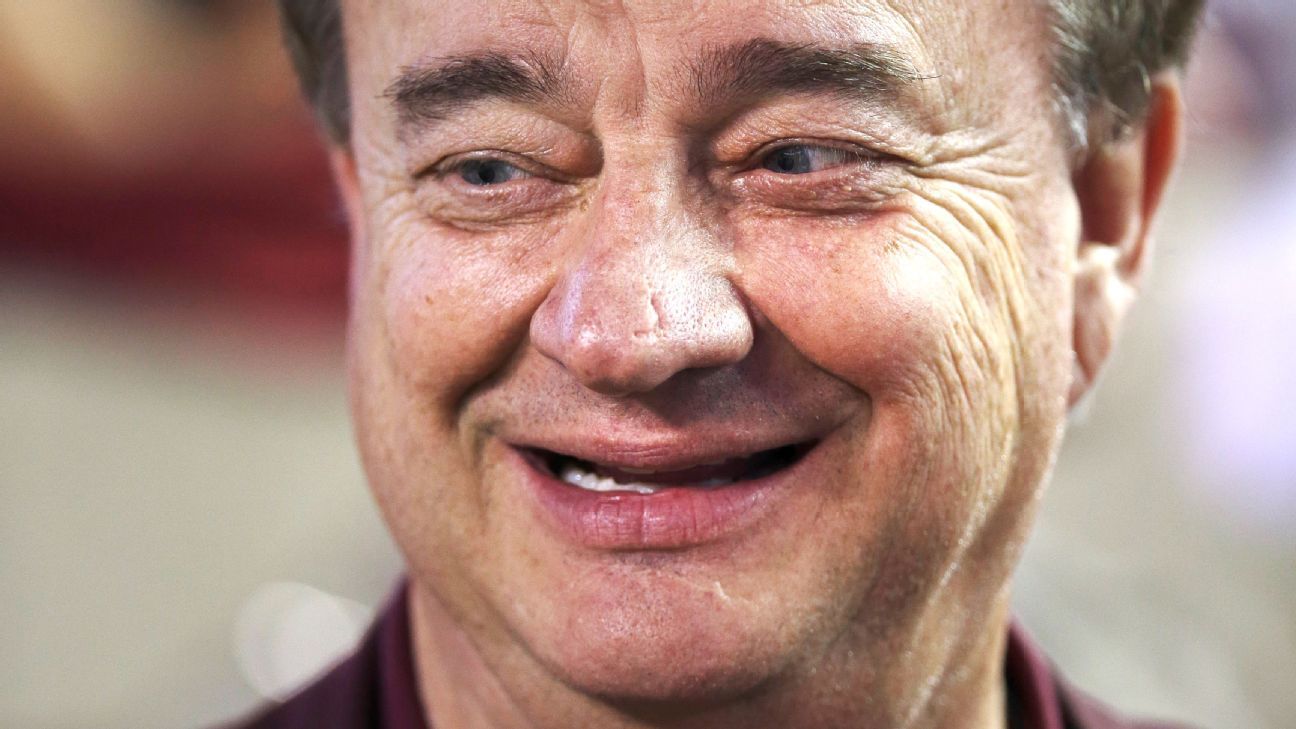 Texas A&amp;M sues Colts over '12th Man' trademark