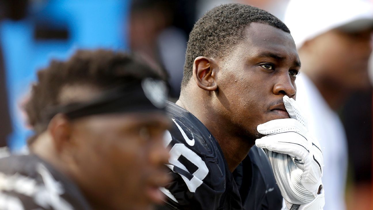 Raiders LB Smith applies for reinstatement