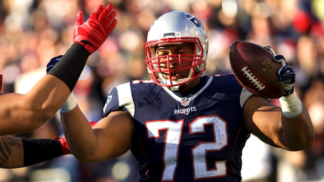 Bears agree to two-year contract with DL Hicks