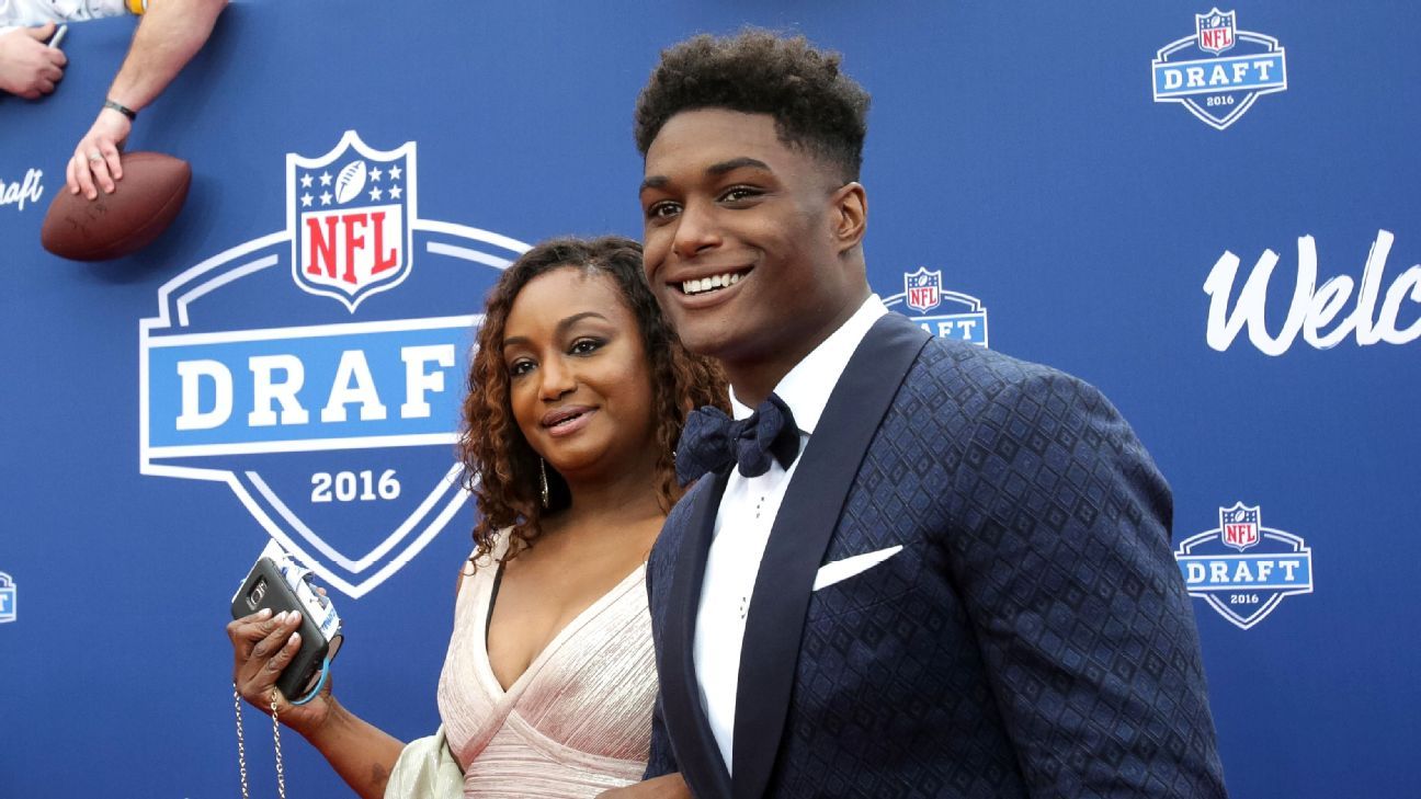 Myles Jack shows off dunking skills after NFL draft first-round snub