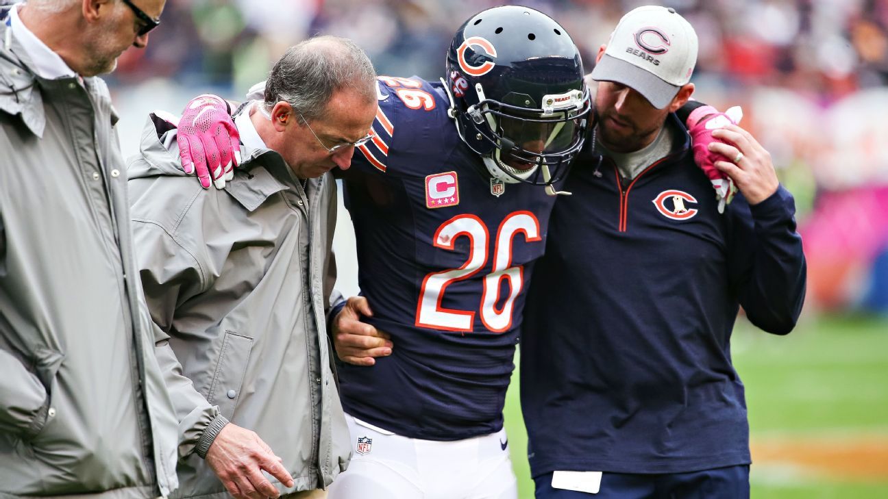 Bears release veterans Antrel Rolle, Matt Slauson