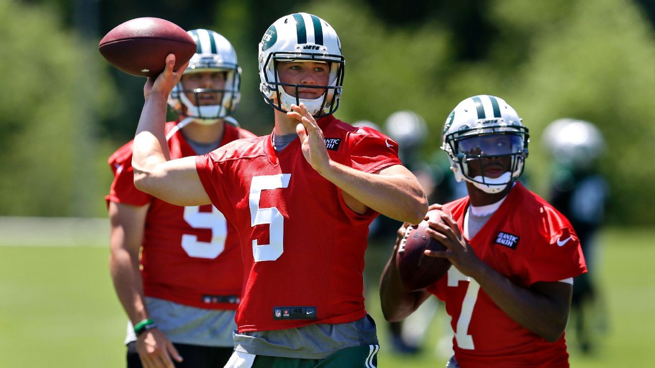 Jets might add veteran quarterback if Ryan Fitzpatrick doesn't return