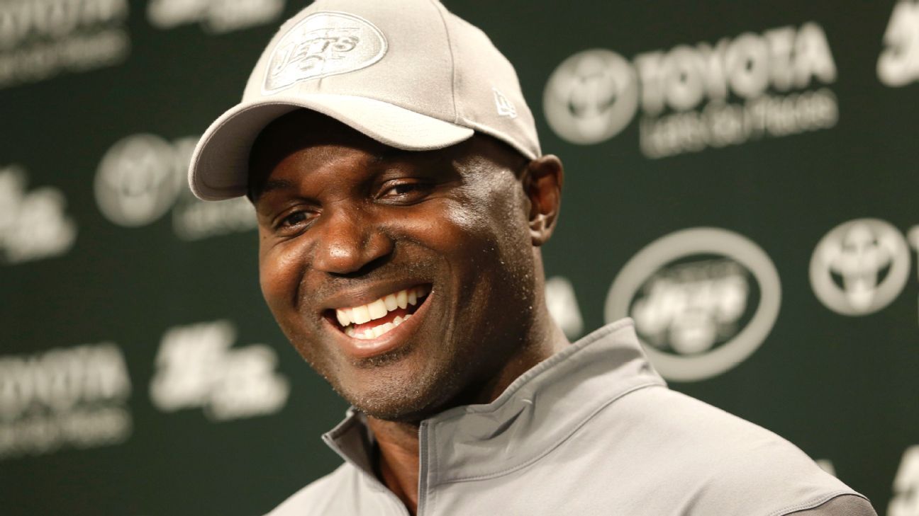 Study: White coaches fill most jobs on offense