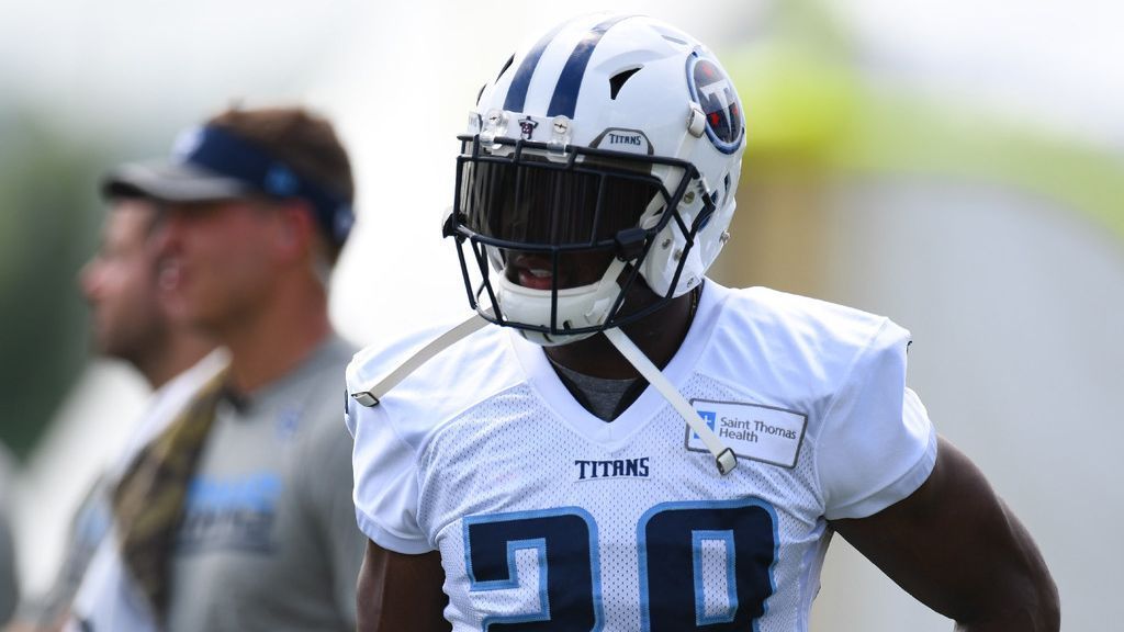 'Music man' DeMarco Murray gets strong reviews for work as flight DJ