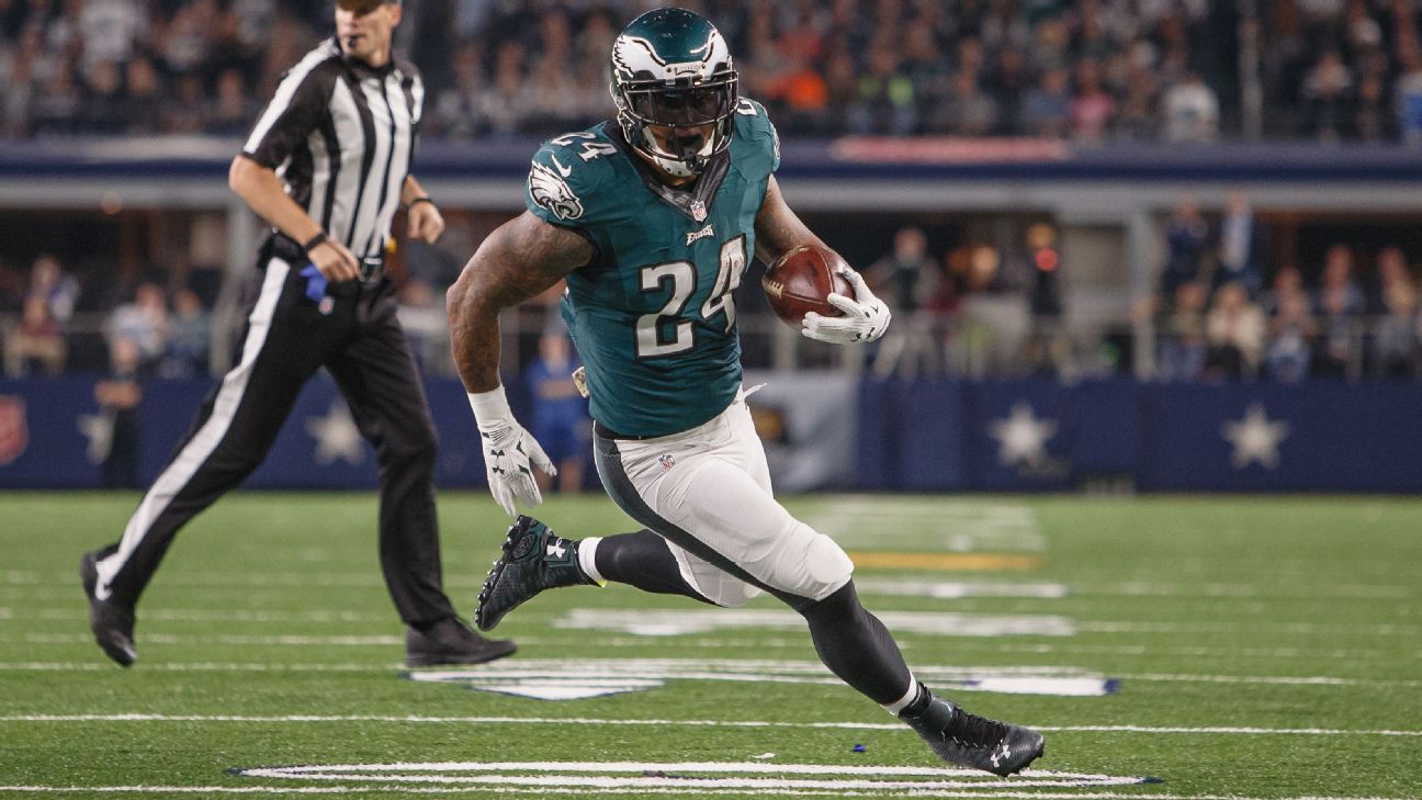 Eagles RB Mathews suffered neck injury in win