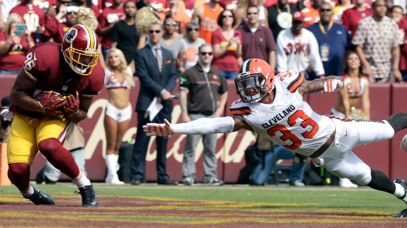 Redskins TE Reed evaluated for concussion