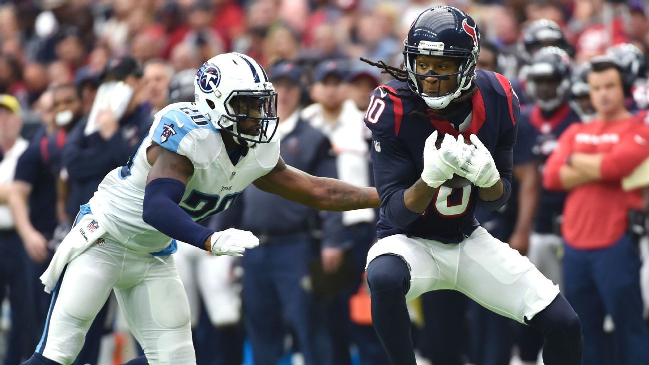 Seahawks officially sign veteran cornerback Cox