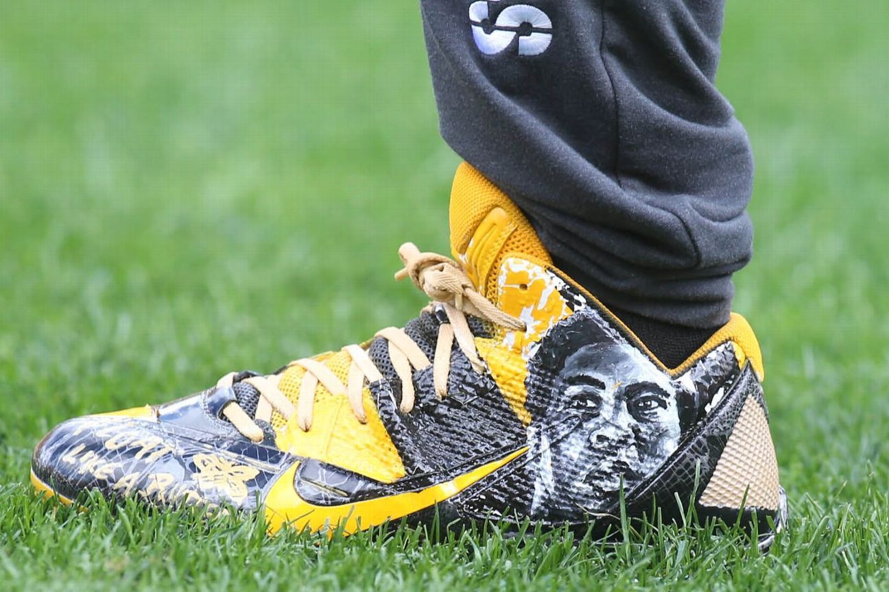 Antonio Brown of Pittsburgh Steelers told to remove Muhammad Ali cleats