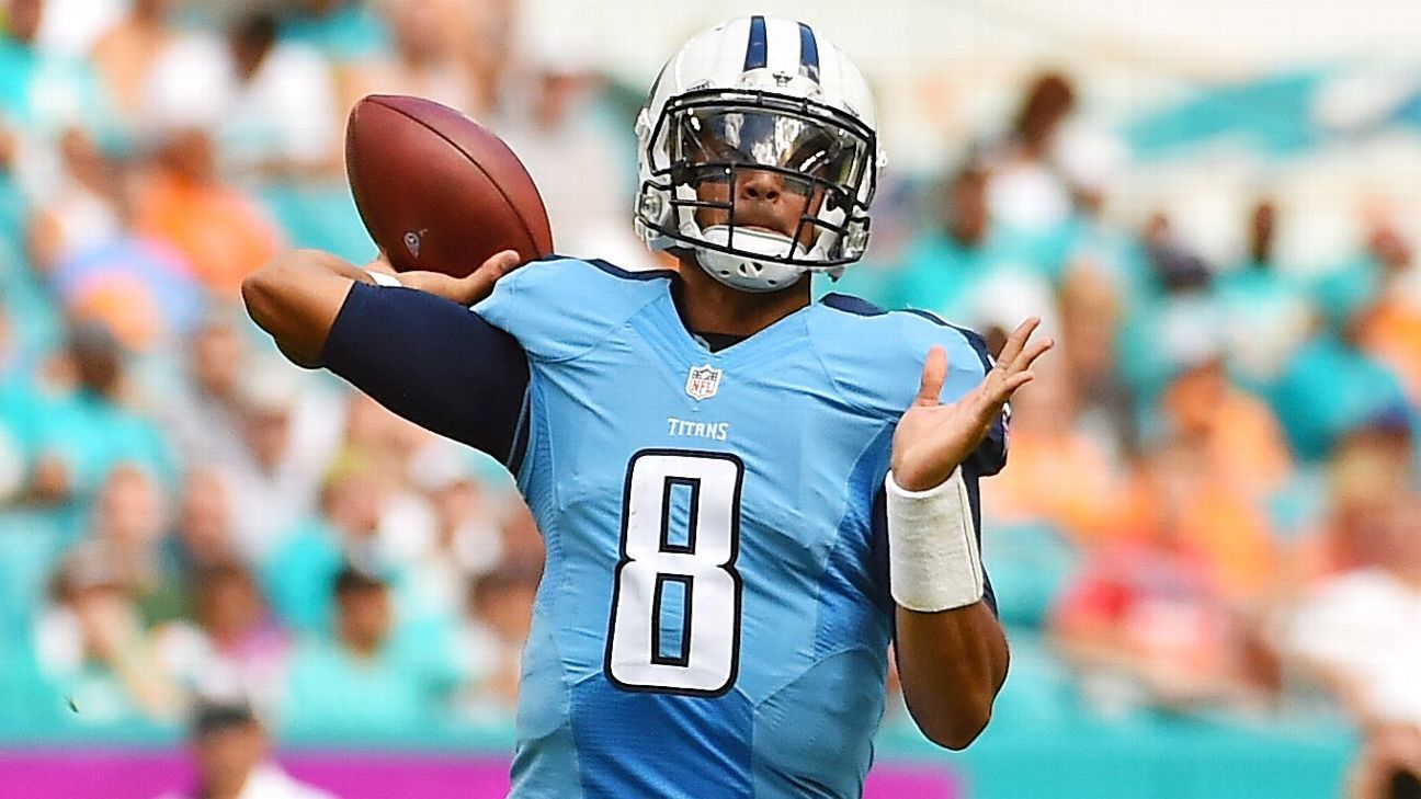Marcus Mariota eliminates mistakes, leads Titans' rout of Dolphins