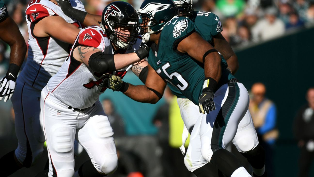 Brandon Graham officiates at wedding of Eagles fans