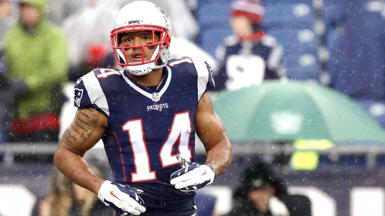 New England WR Michael Floyd exited after Patriots debut
