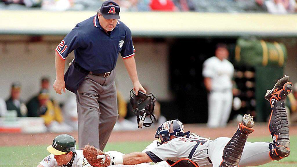 Former major league umpire Ken Kaiser dies at 72