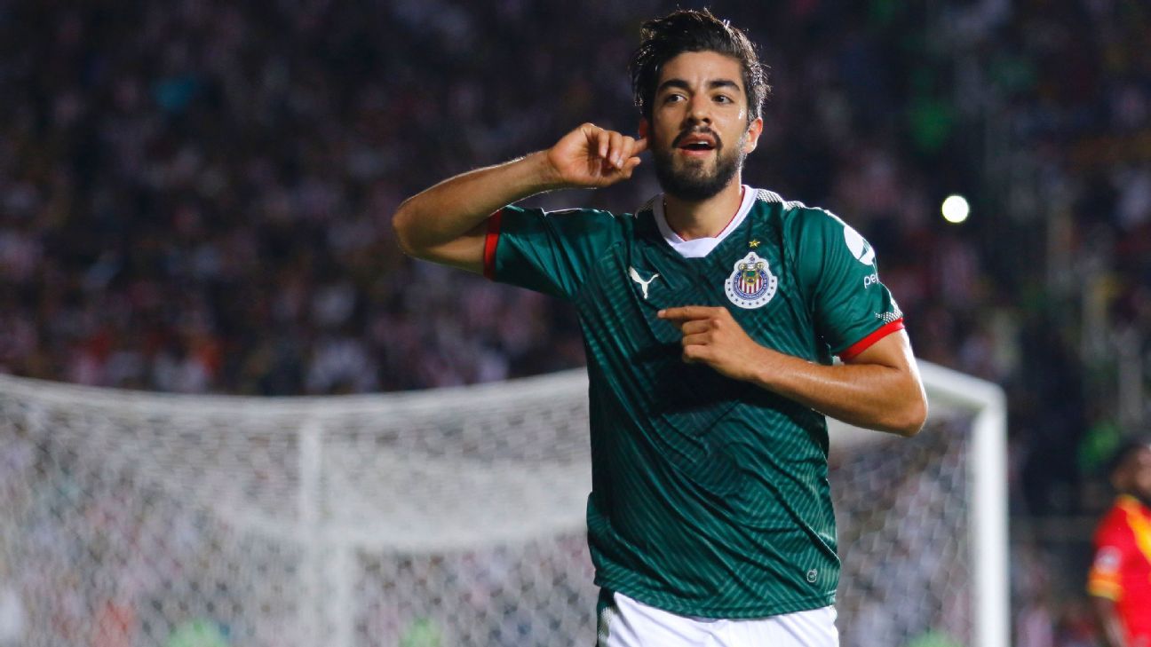 Pizarro se ve en el Mundial... aunque sea de clubes