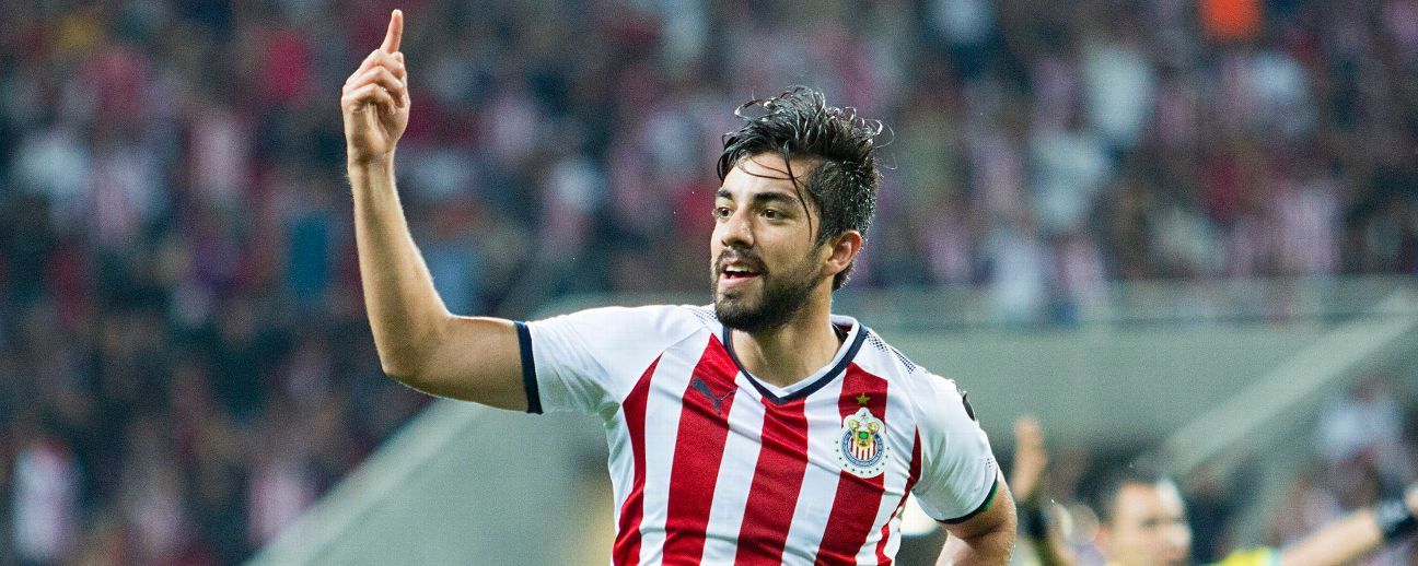 Rodolfo Pizarro ofrece disculpas al América y a su afición