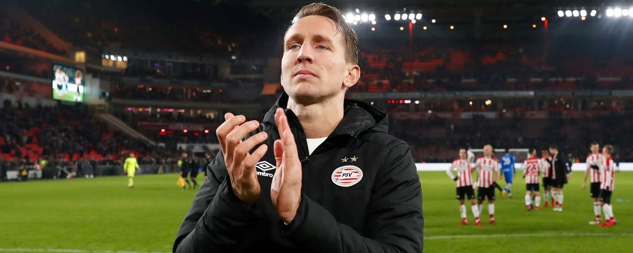 América retoma interés por el delantero holandés del PSV Luuk de Jong
