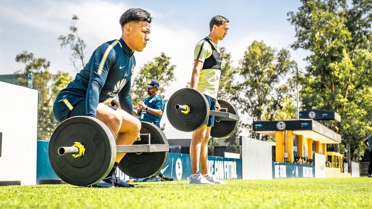 Destacan en América condiciones de Roger Martínez