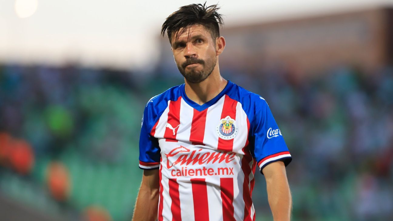 Oribe Peralta vive en Chivas la peor sequía goleadora de su carrera