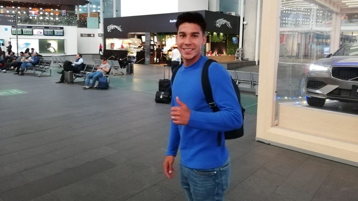 Pol Fernández ya viaja hacia Argentina para sumarse a Boca
