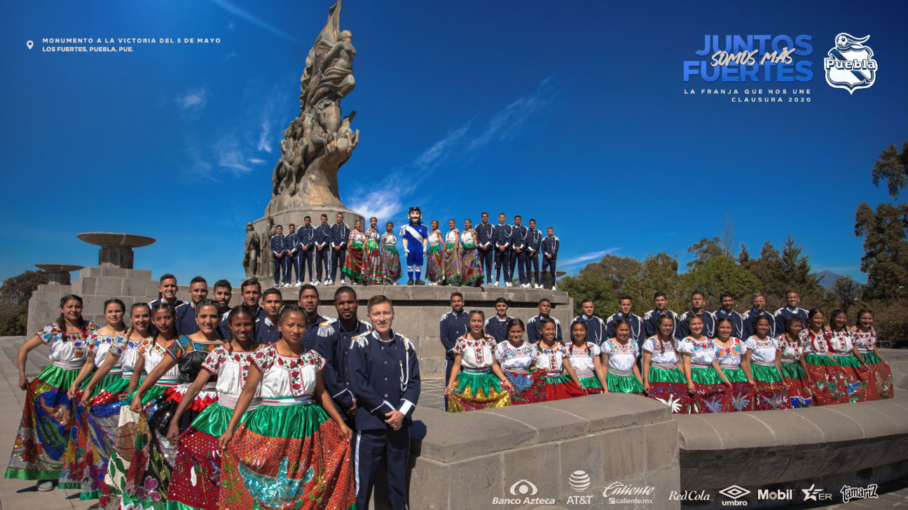 Puebla se toma foto oficial en monumento histórico