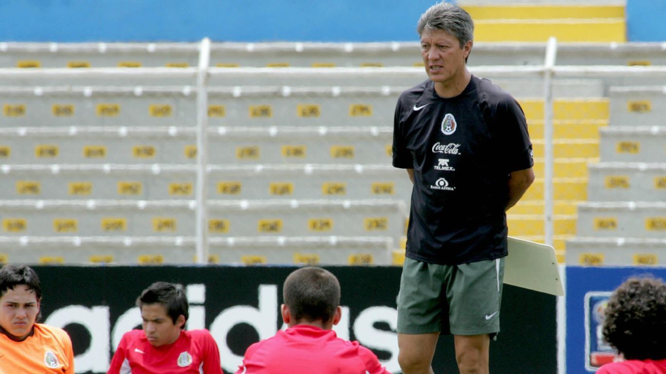 Chucho Ramírez, without any regrets for discarding Chicharito in the 2005 World Cup