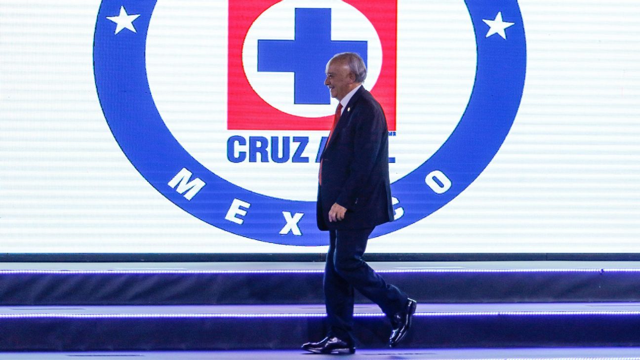 Investiga UIF cheques millonarios de familia Álvarez y terrenos pagados en efectivo