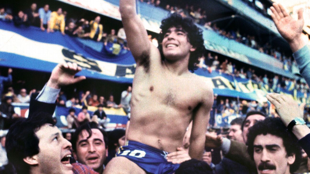 La carrera de Diego Armando Maradona tuvo varios pasos clave por Boca Juniors, el club de sus amores