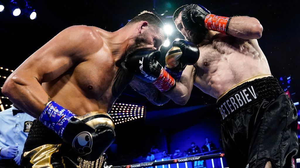 Artur Beterbiev captures third light heavyweight title with second-round TKO of Joe Smith Jr.