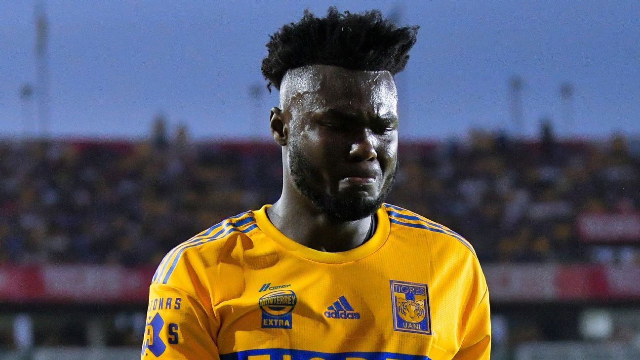 Jordy Caicedo sobre su gol y expulsión: 