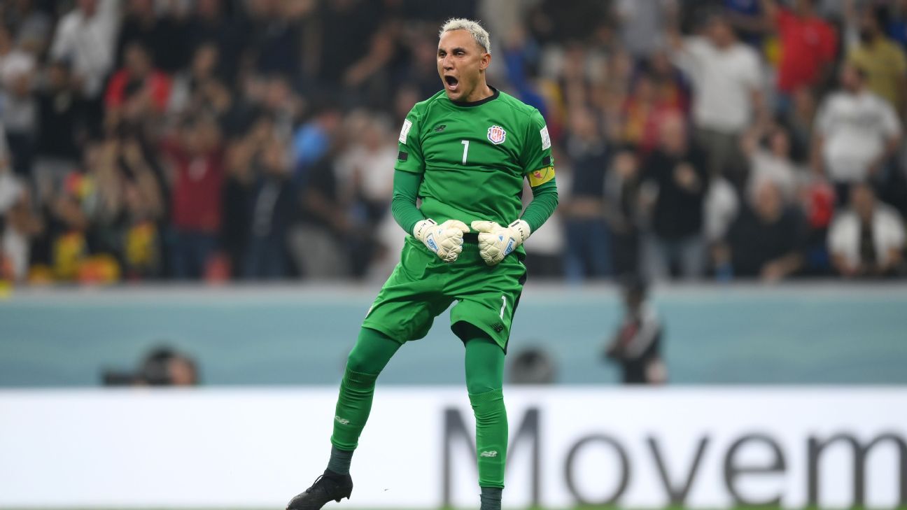 Keylor regala un festival de paradones en su primera práctica con Costa Rica en Newcastle - ESPN