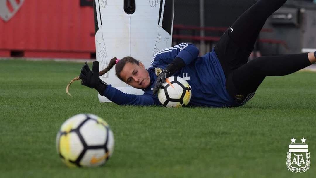 Laurina Oliveros, lesionada, viajará al Mundial femenino con Argentina - ESPN