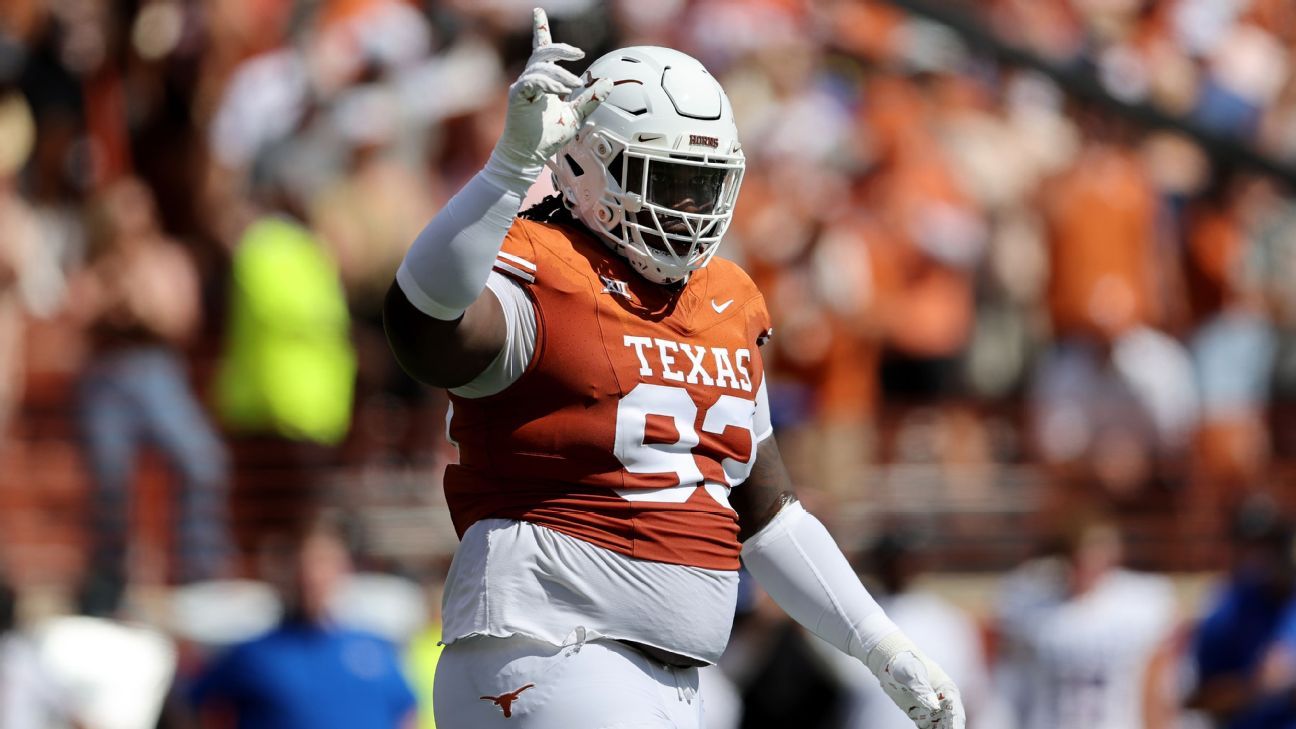He makes big people look small': T'Vondre Sweat is a Texas-sized star - ESPN