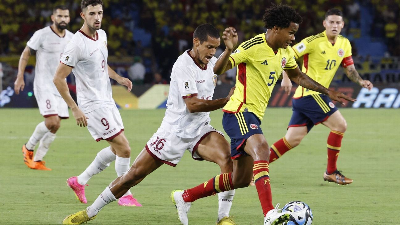 Lo que gana Colombia con los cambios de Arias, Dávinson, Cuesta y Barrios - ESPN