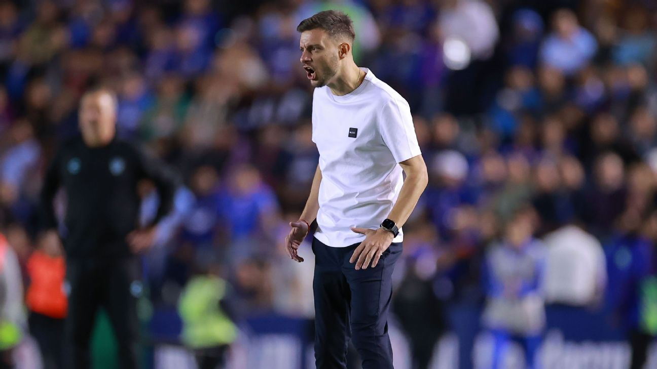 Anselmi espera cambiar atmósfera de Cruz Azul, luego de gritos en favor de Escobar - ESPN
