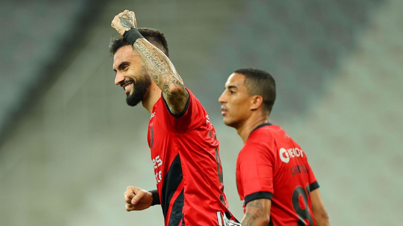 Gonzalo Mastriani, y su llegada a Paranaense: 