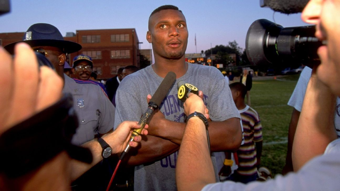 Looking back on Steve McNair's groundbreaking 1994 season at Alcorn State - ESPN