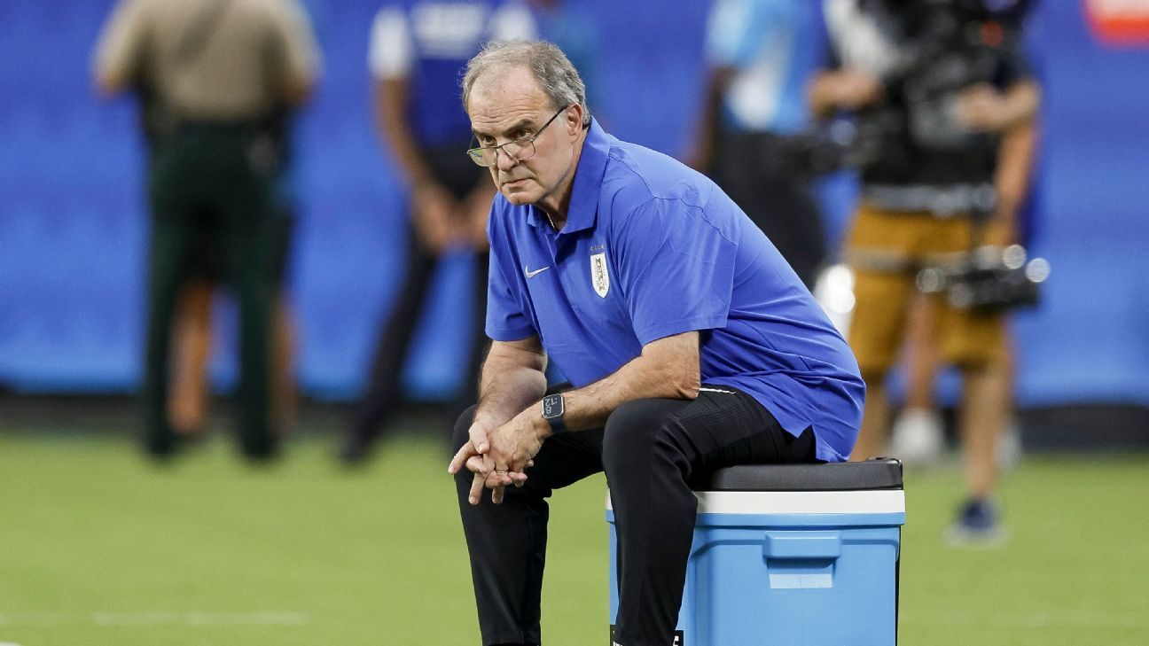 Los cambios más inesperados que realizó Bielsa en Uruguay - ESPN