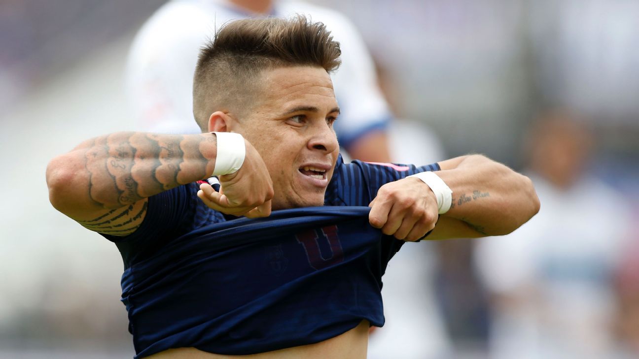 UNIVERSIDAD DE CHILE vs. UNIVERSIDAD CAT�LICA