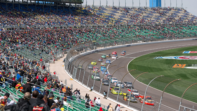 NASCAR Sprint Cup Series at Kansas