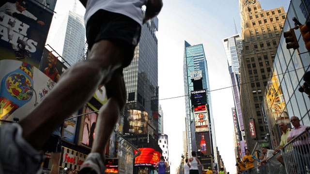 2013 Nyc Half Marathon - Finish Line Cam